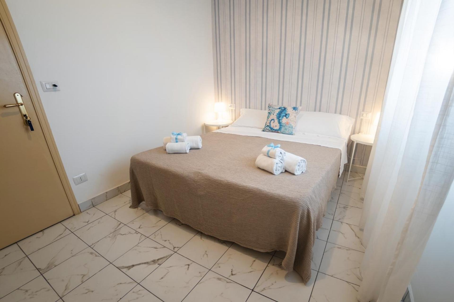 Hippocampus B&B Giardini-Naxos Buitenkant foto