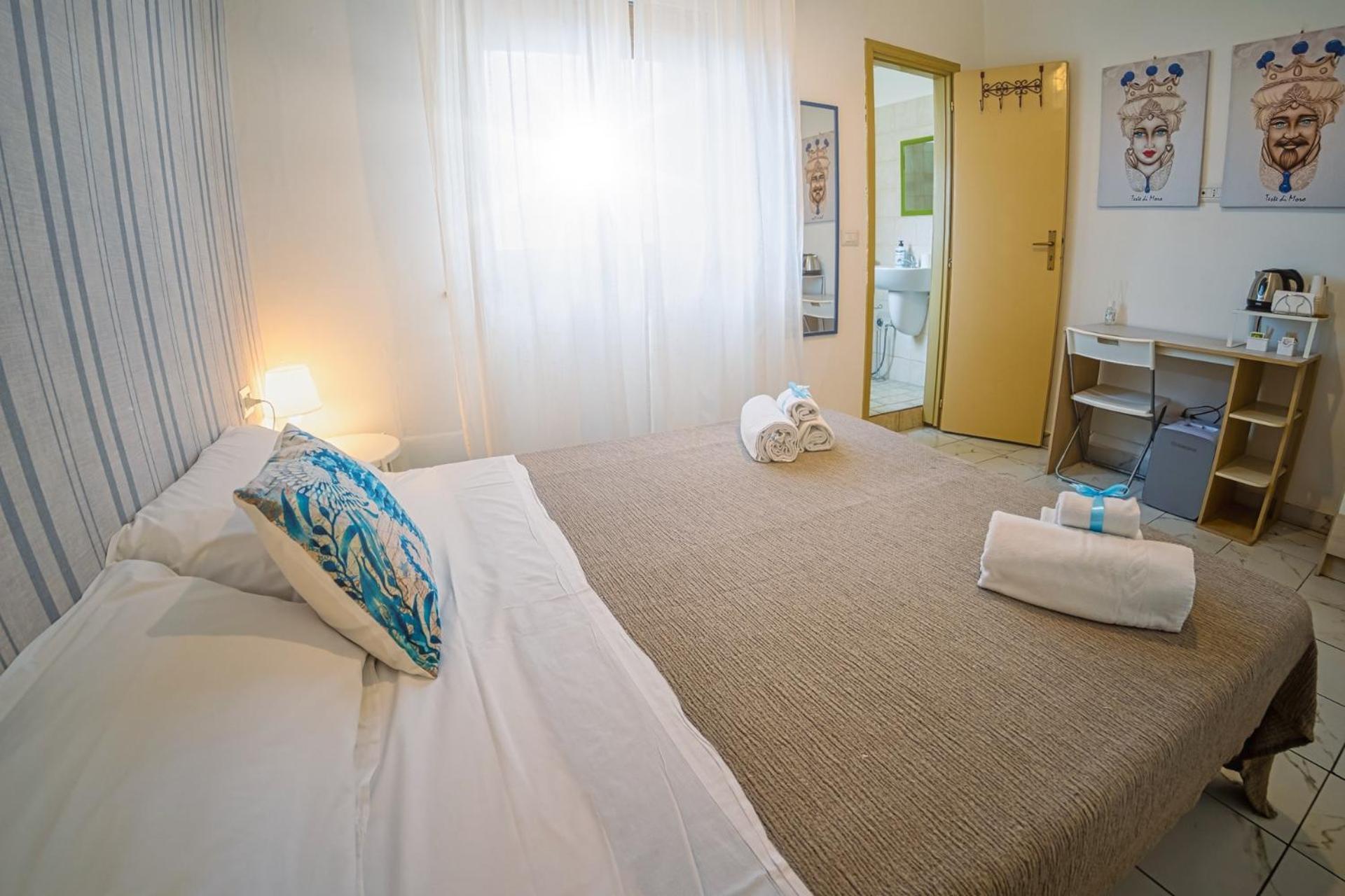 Hippocampus B&B Giardini-Naxos Buitenkant foto