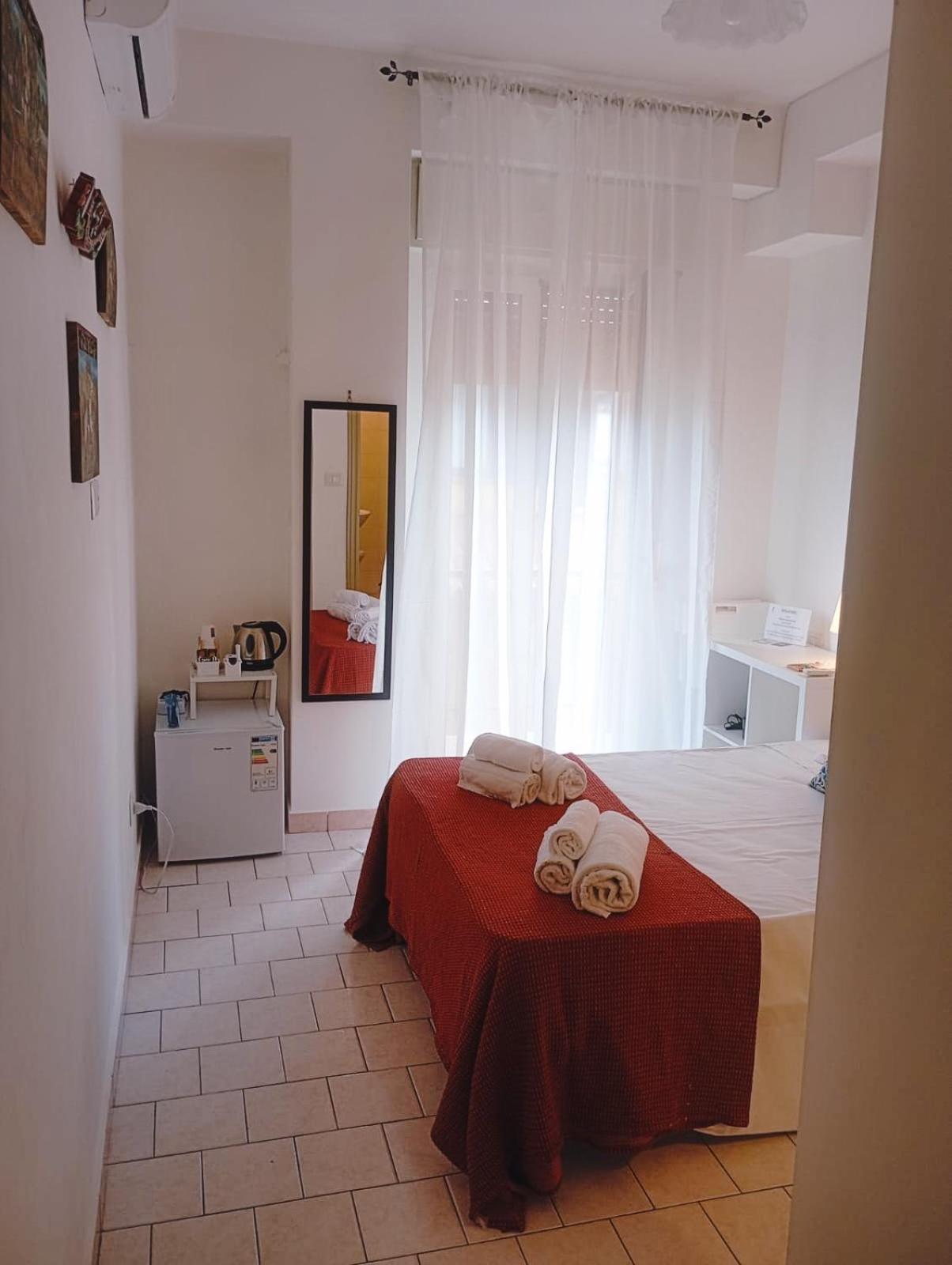 Hippocampus B&B Giardini-Naxos Buitenkant foto